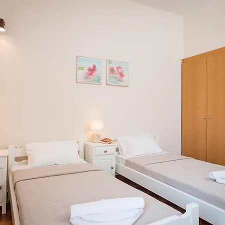 Apartment Hermes Front