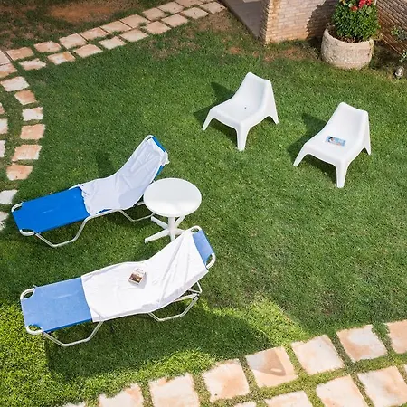 Hermes Front Apartment Stalos