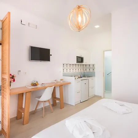 Apartment Hermes Front Stalos